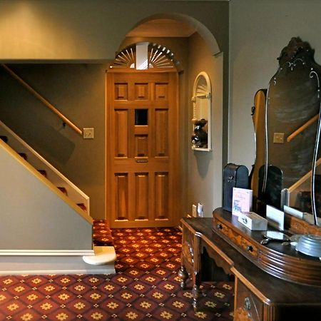 Creighton Manor Inn Bed & Breakfast Орілья Екстер'єр фото